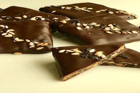 Seeded Almond Nougatine